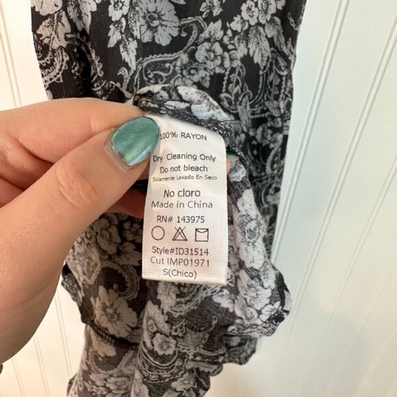 Fourteen and 9th Junior Floral Sundress Black and White Sz S - Picture 7 of 7